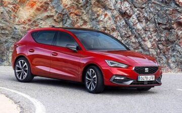 ¿Cómo obtener dinero en efectivo por tu coche al instante y seguir conduciéndolo?