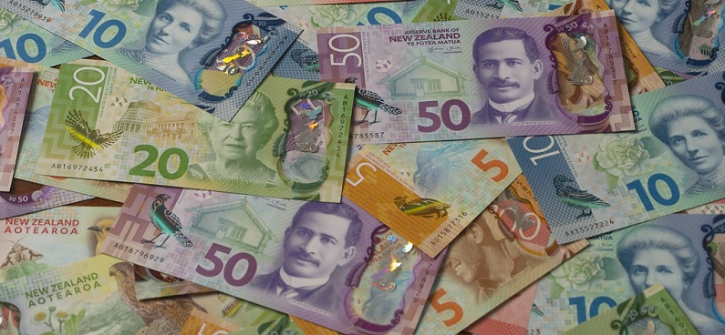 New Zealand dollar banknotes