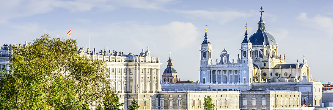 Palacio Real y Catedral de La Almudena Madrid